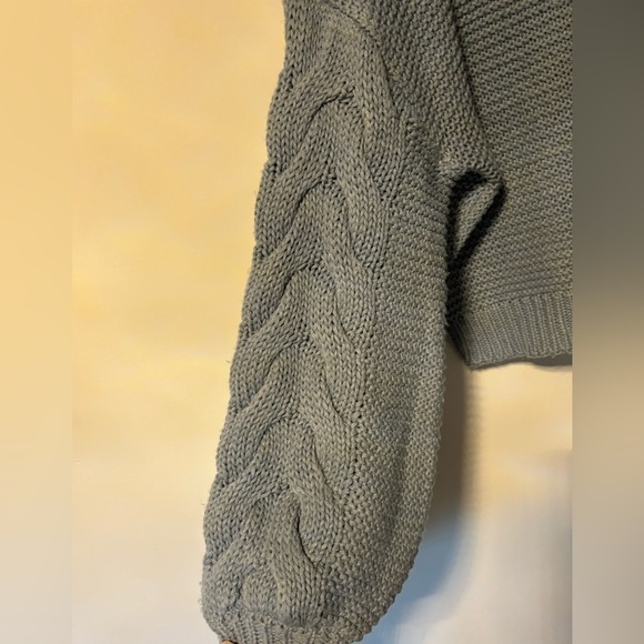 Cloth- Blue Ballon Sleeve knit sweater - Picture 3 of 7